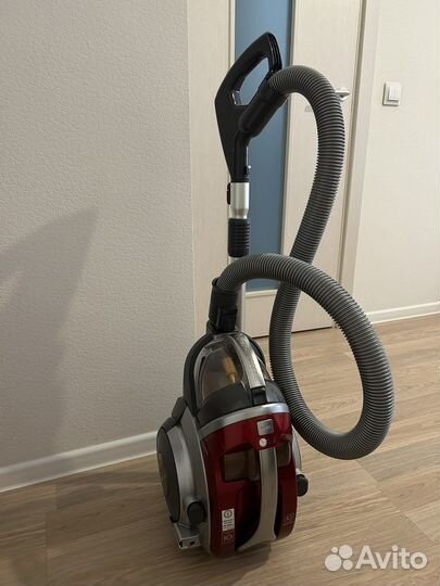 Пылесос LG VK89383HU