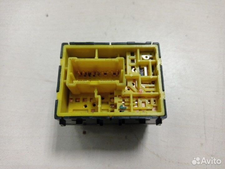 Переключатель регулировки зеркала Nissan Note E11