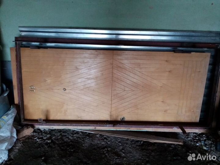 Дверь входная металлическая