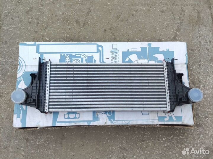 Радиатор интеркулера Mercedes GL W164 1645000000
