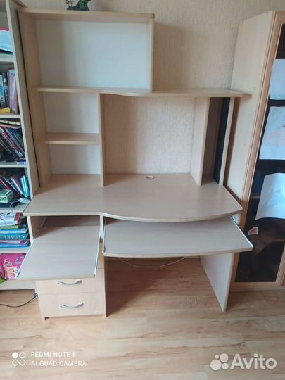 Компьютерный школьный стол