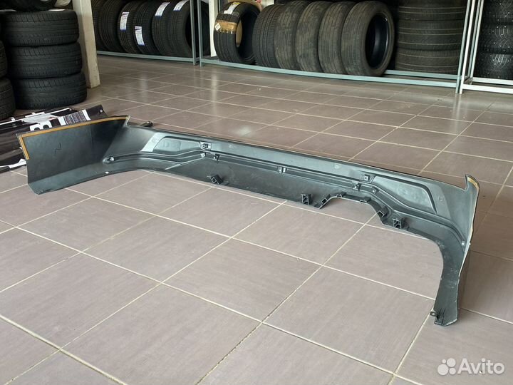 Накладка заднего бампера Modellista для Lexus LX45