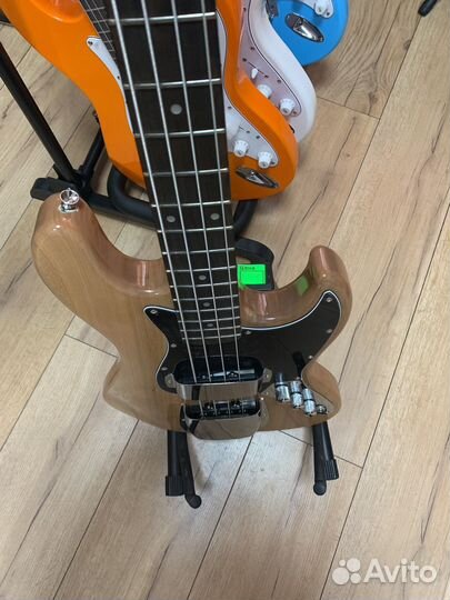 Бас гитара fender jazz bass