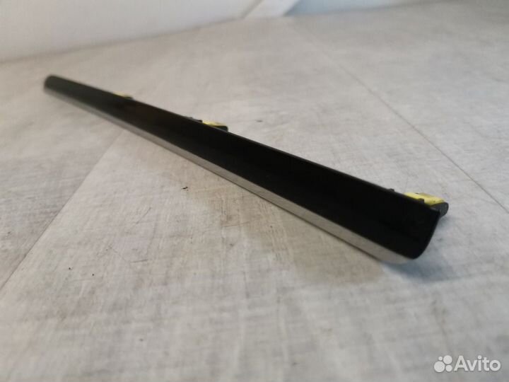 Накладка на торпедо правая Geely Emgrand Ec7 1.5