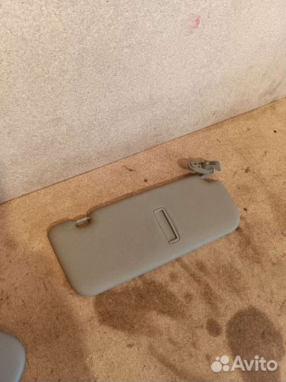 Козырек солнцезащитный Hyundai Solaris 1