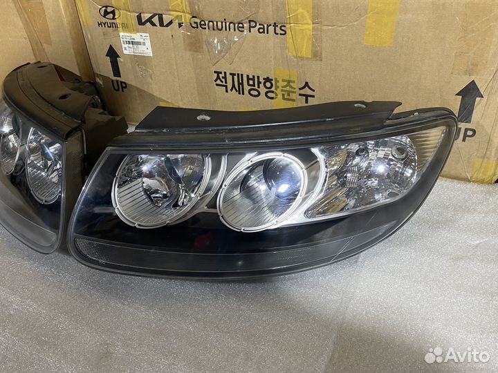 Ксенон правая левая фара Hyundai Santa Fe 2