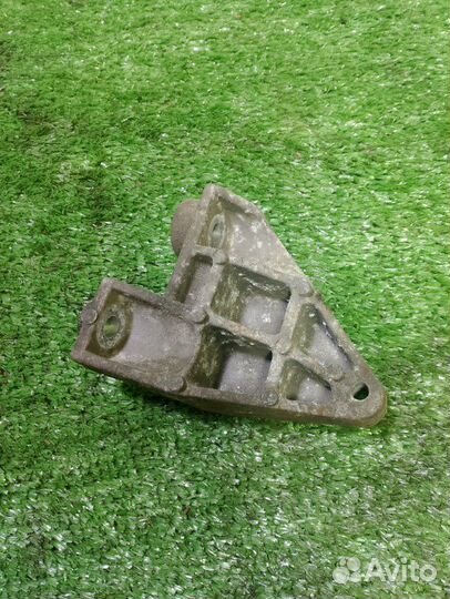 Кронштейн генератора Chevrolet Lacetti F16D3 2006