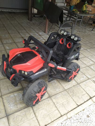 Детский электромобиль бу