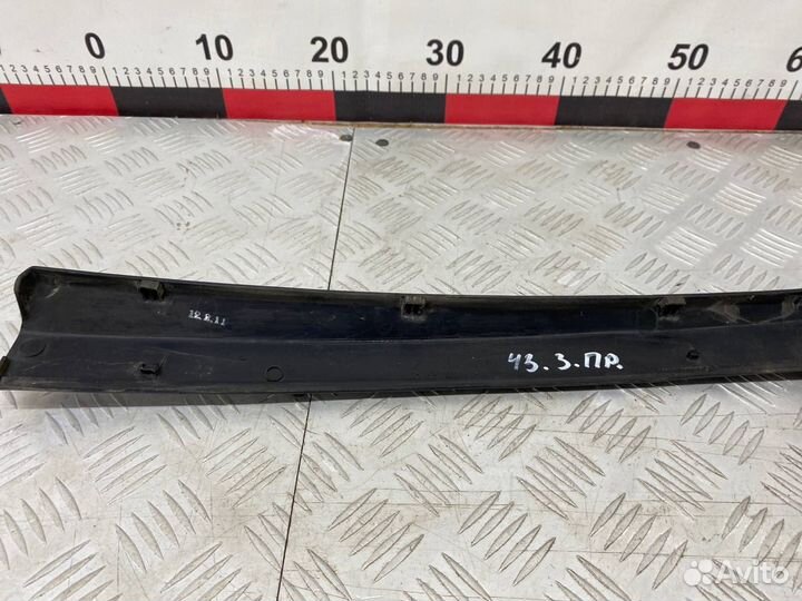 Б/У Накладка форточки багажника (молдинг) задний