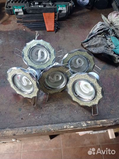 Светильник потолочный встраиваемый