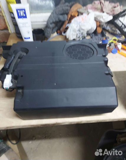 Сабвуфер Хонда CR V 4