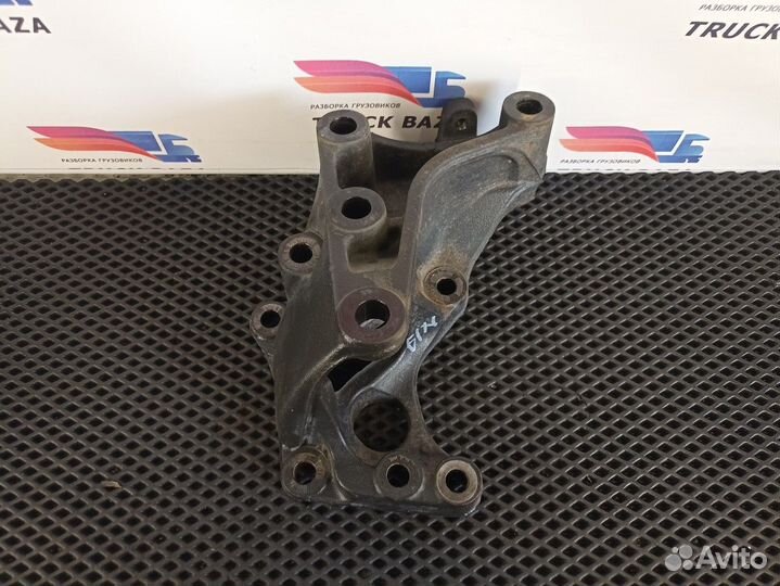 Кронштейн гура Man TGA, Man TGS, Man TGX