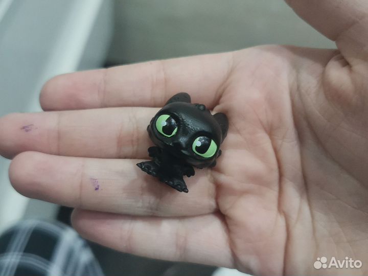 Беззубик фигурка