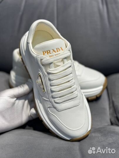 Кроссовки женские Prada