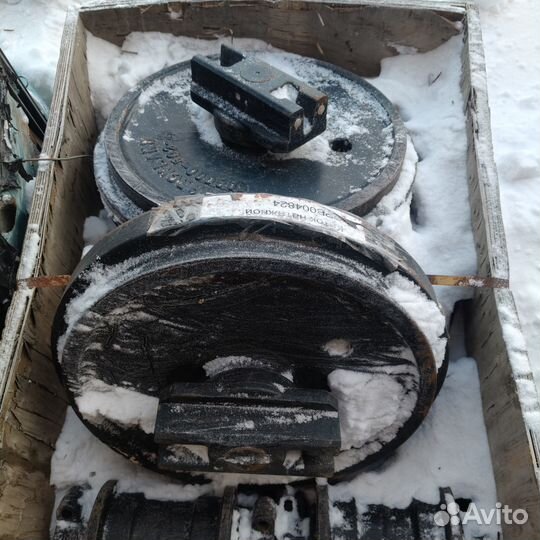 Каток натяжной