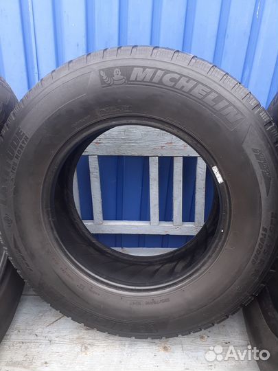 Michelin Latitude X-Ice North 225/70 R16