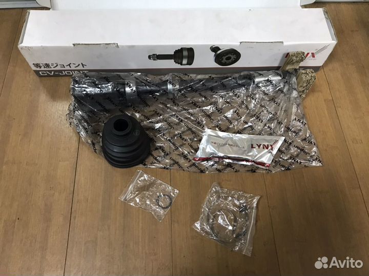 Шрус внутренний правый Toyota Rav4 30