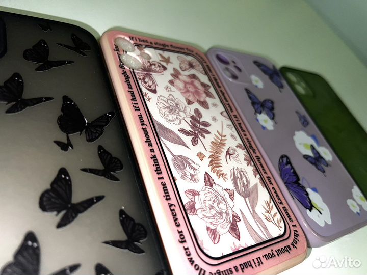 Чехлы на iPhone 11