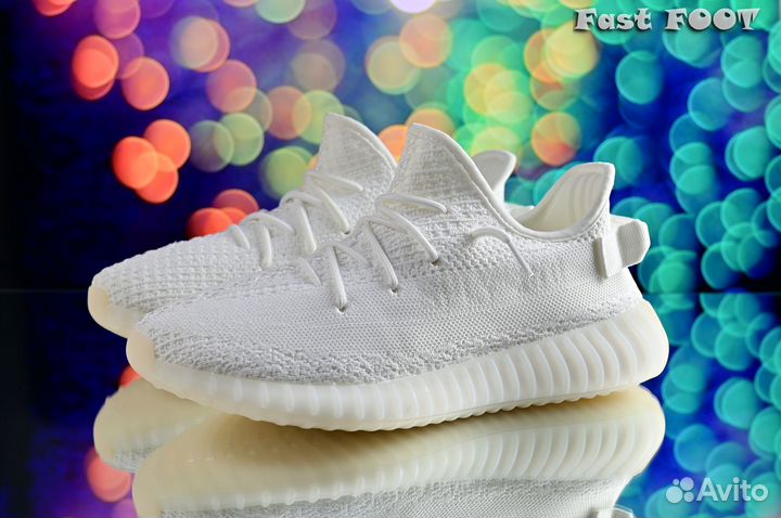 Кроссовки Adidas Yeezy Boost 350 V2 Pure CP9366