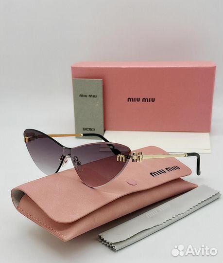 Солнцезащитные очки miu miu