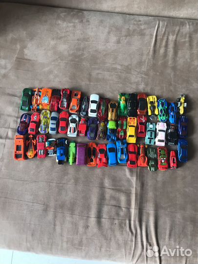 Hot wheels машинки