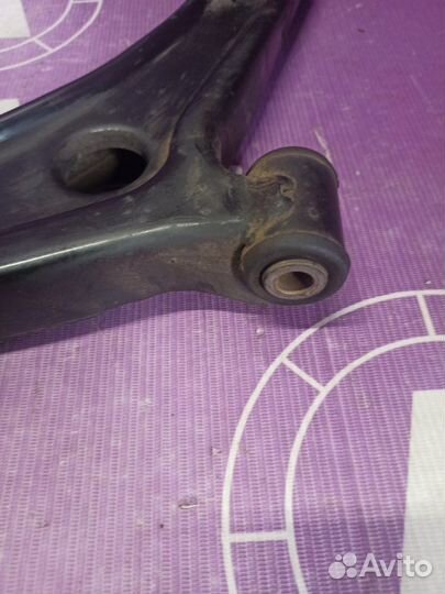 Рычаг подвески нижний передний правый Mitsubishi