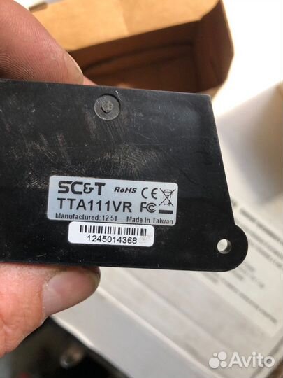 Приемник видео сигнала по витой паре SC&T TTA111VR