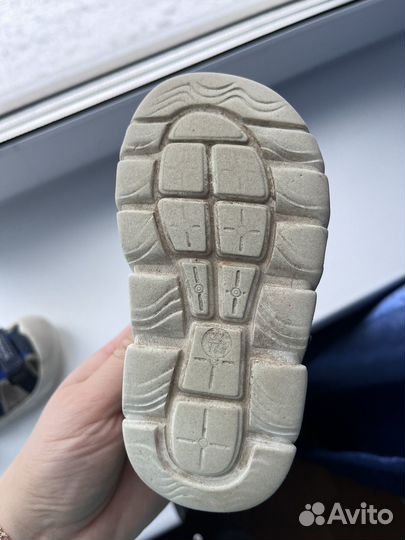 Сандали на мальчика размер 22