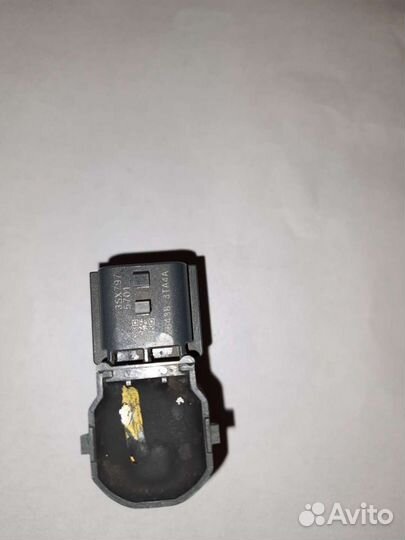 Датчик парковки X-trail передний правый 284384CL8C