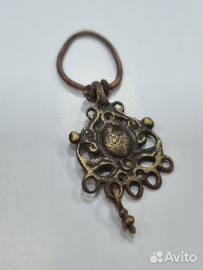 Серьга голубец.18 век., утраты