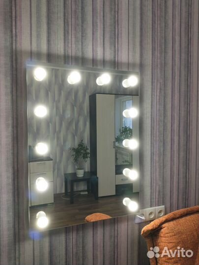 Безрамное гремерное зеркало с подсветкой