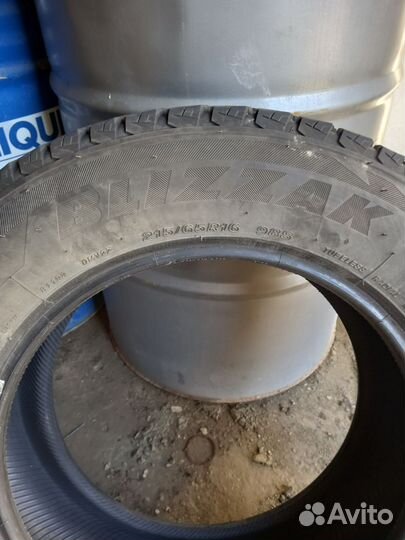 Bridgestone Blizzak DM-V2 215/65 R16 98S