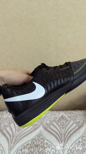 Футзалки Nike Lunar Gato