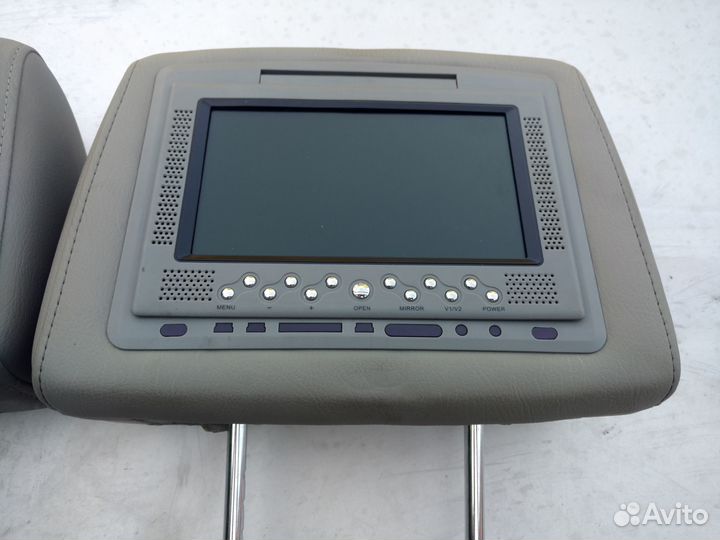 Подголовник с монитором