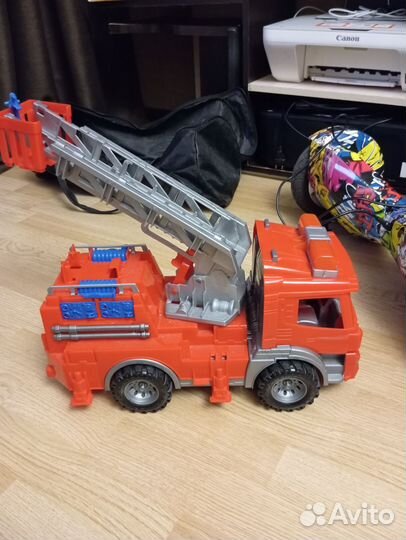 Игрушечные машинки