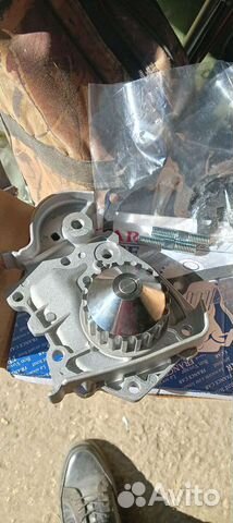 Водяная помпа renault