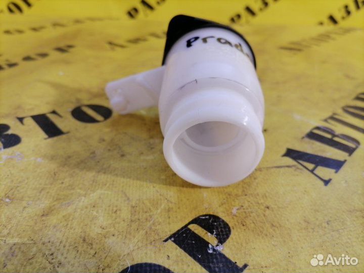 Бачок омывателя лобового стекла Toyota Land