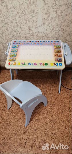 Стол мольберт