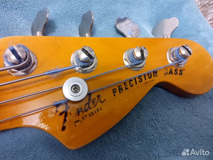 Мастеровой бас Fender Precision