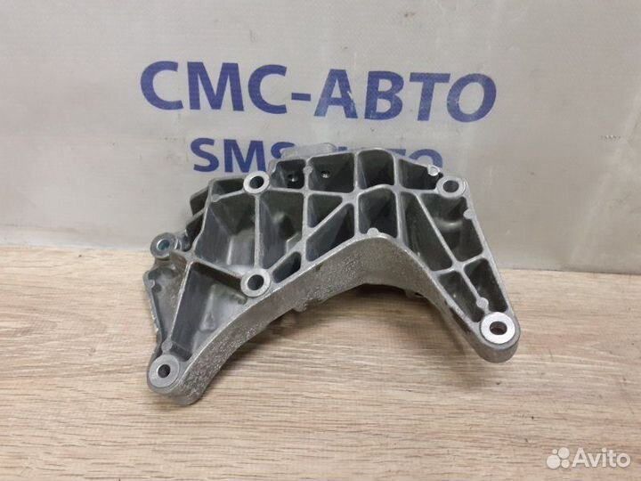 Кронштейн генератора Volvo S60 S60 2.0T 2015