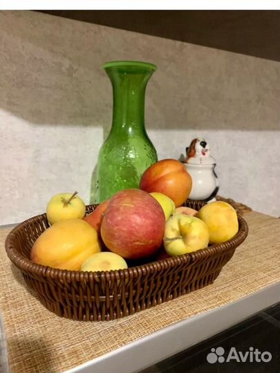 Корзинка плетенная новая