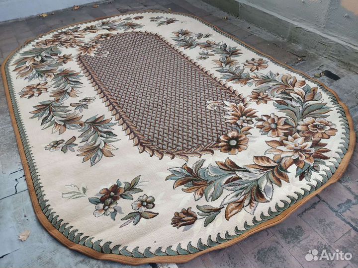 Ковер шерстяной