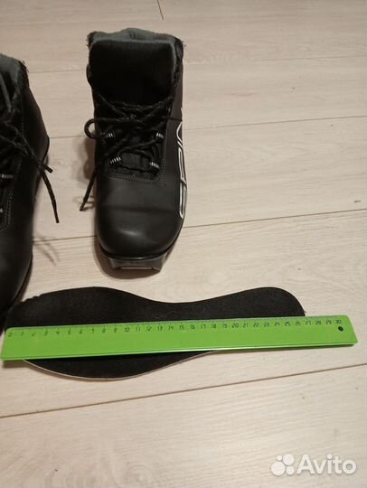 Лыжные ботинки 41 размер spine