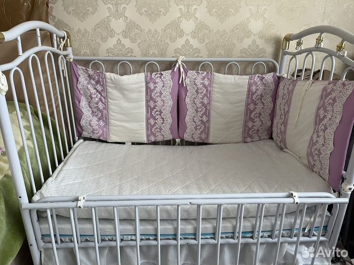 Детская кроватка