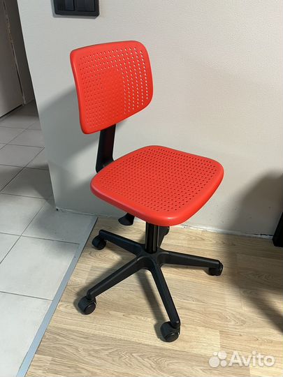 Компьютерное кресло IKEA Alrik