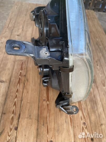 Фара правая Toyota Land Cruiser 100