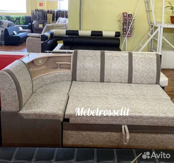 Кухонный угловой диван с подсветкой