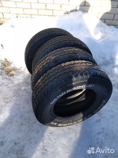 Kumho Road Venture AT51 215/75 R15