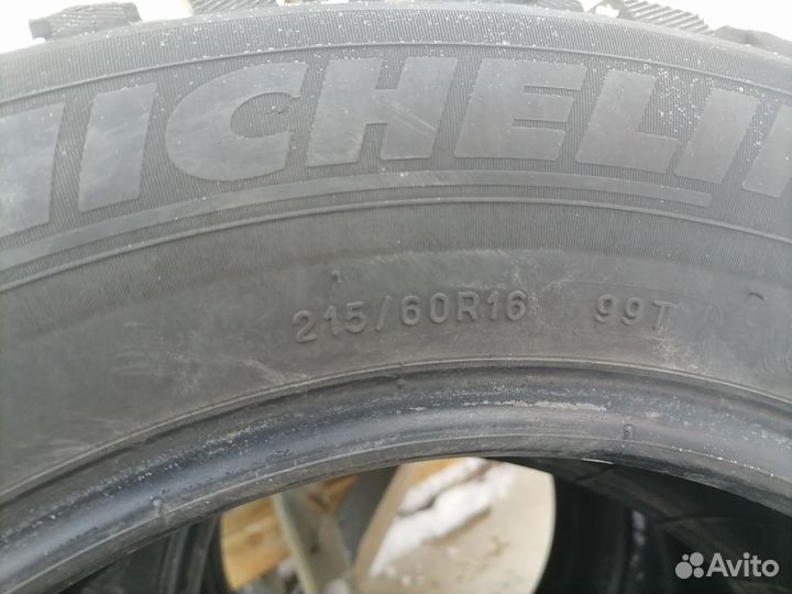 Michelin X-Ice North 3 215/60 R16