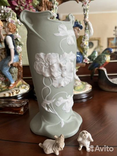 Ваза фарфор бисквит, Вербилки